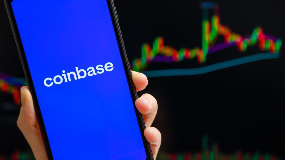 Coinbase Opens USDC Payment Rails to AI Agents via x402 Standard