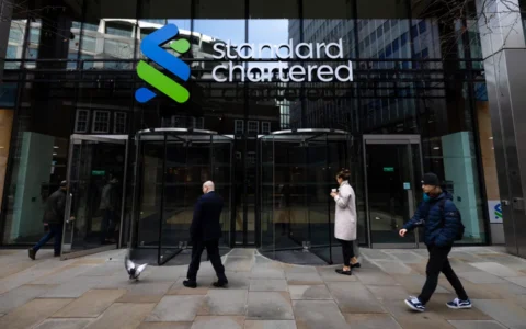 Standard Chartered Sets $200 Chainlink Target by 2030, Backed by $4 Trillion Tokenization Forecast