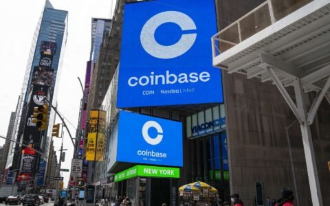 Coinbase Opens IPO Access to US Retail, Penalises Early Sellers