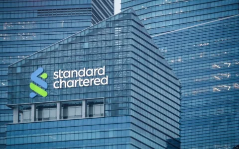Standard Chartered Now Covers Sky and Likens It to a Central Bank