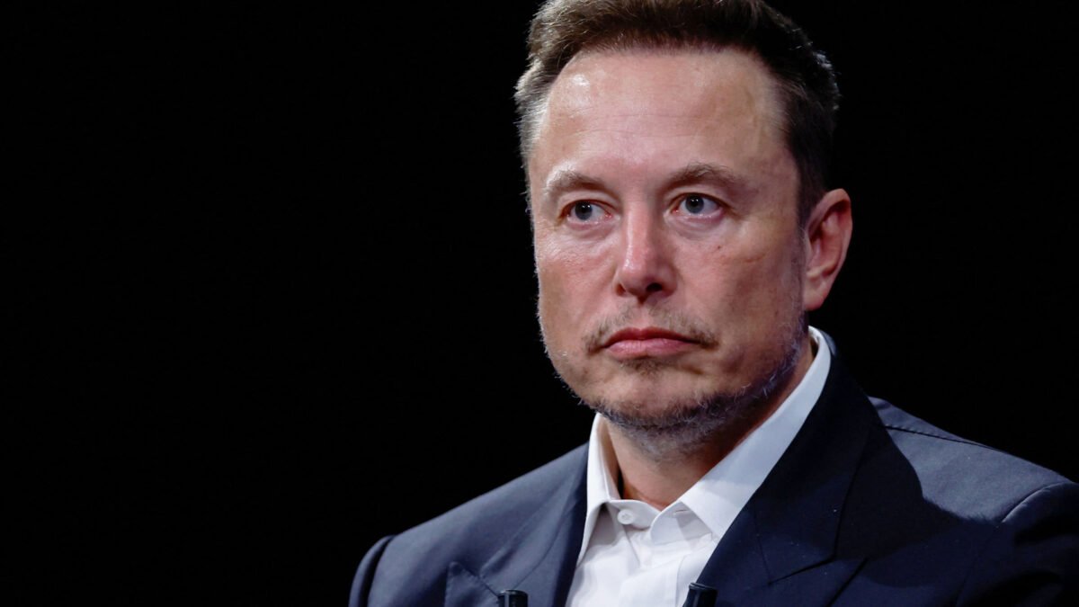 Musk Floats SpaceX and Tesla Merger With $2.5B in Bitcoin