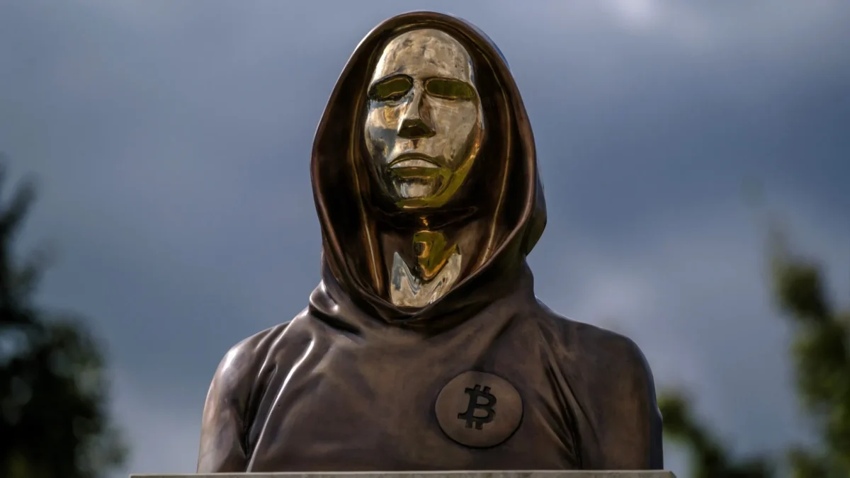 100 Bitcoin Mined in 2010 Move for the First Time in 16 Years